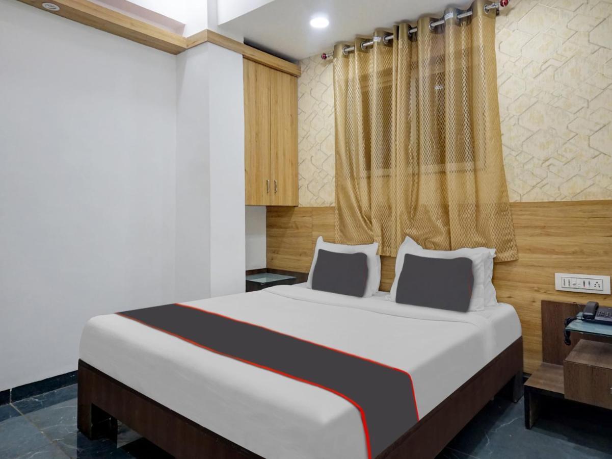 Collection O Galaxy Stay Pune Exterior foto